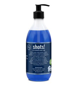 Shots! Gwiezdny Pył Shower Gel, 500 ml pump bottle; blue gel in a bottle with a navy blue label featuring the caption: Being a star is a state of being, not a part-time job! – label close-up