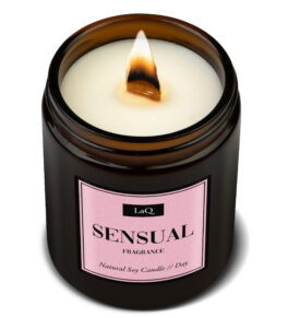 LaQ zapalona świeca sojowa Sensual Day 180 ml w brązowym szklanym słoiku