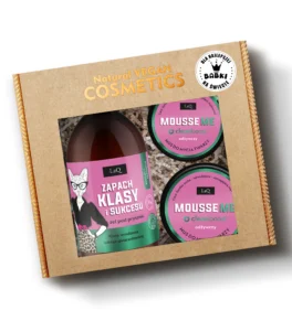 LaQ zestaw żel 500 ml Klasa i Sukces Magnolia i różowy pieprz bogaty krem do ciała lekki mus do mycia twarzy magnolia w kartoniku prezentowym na sianku