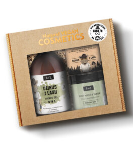 LaQ zestaw Dzikus z Lasu zawiera żel pod prysznic 500 ml, mydło w kostce 85 g oraz myjący peeling cukrowy 220 g